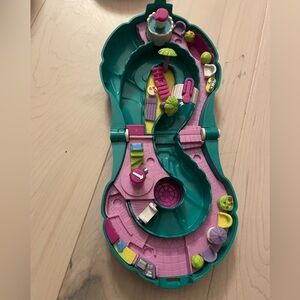 VINTAGE POLLY POCKET DOLL HOUSE